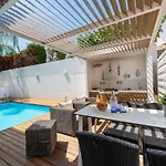Villa Dafni *