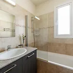 Villa Dafni *
