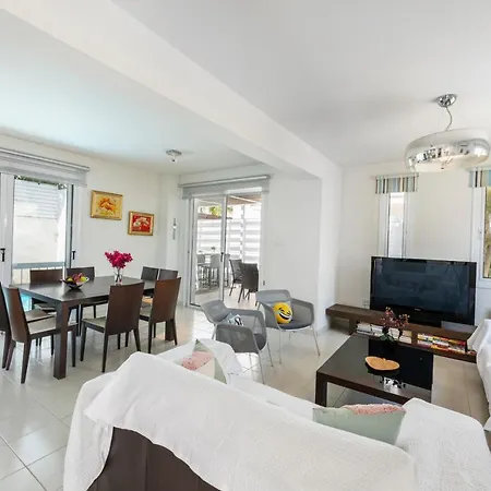 Dafni פרוטאראס