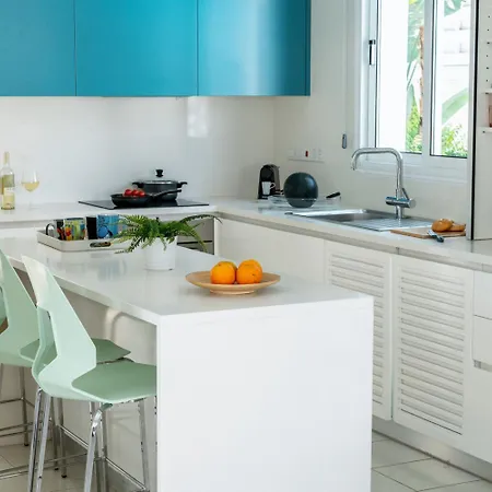 Villa Dafni *